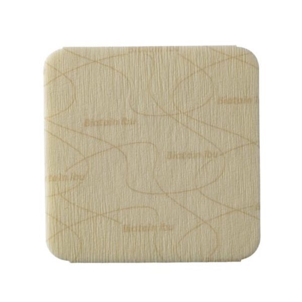 BIATAIN IBU SOFT - HOLD Pansement hydrocellulaire à l'ibuprofène, alvéolé, microadhérent, 12,5 cm x 12,5 cm (ref. 341690), bt 16