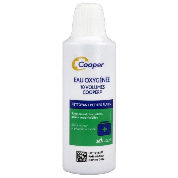 EAU OXYGENEE 10 VOLUMES COOPER Solution pour application cutanée 3 %, flacon 250 ml